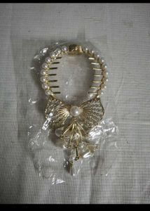 Metal Pearl & Rhinestone Bow Hair Clip