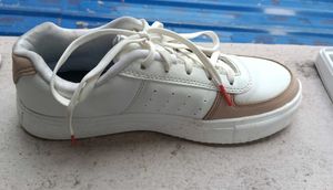 Campus White Casual Shoes