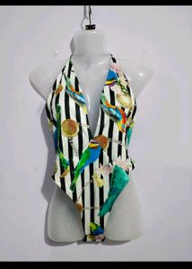 10 tops and 1 bodysuit at 350