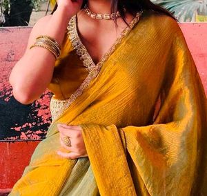 Pinteresty Golden Saree