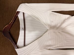 White Twist Front Top