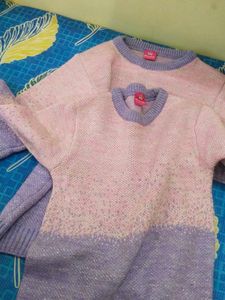 Cute Girl&#39;s Sweater 2-3yr+4-5yr combo