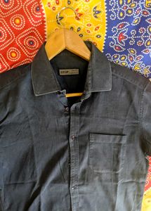 Men&#39;s Long Sleeve Button-Down Shirt