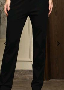 Straight Fit Full Length Black Pant With Pockets