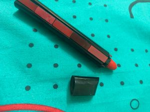 5 in 1 Lipstick......