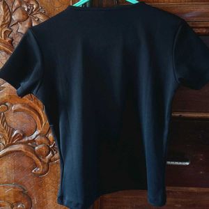Black Fitted Tee