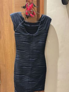 Chic Navy Bodycon Dress