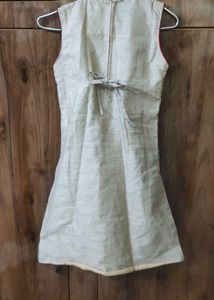 A Punjabi Style Full Kurta Set