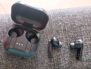Boom Ear Buds