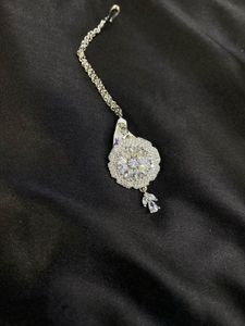 Elegant Silver Tikka Headpiece