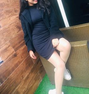 Black bodycon dress