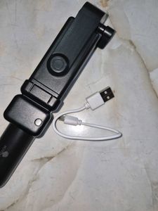 Black Selfie Stick