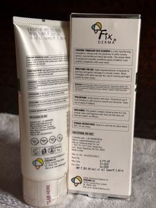 Fixderma Tomaglow Cleanser