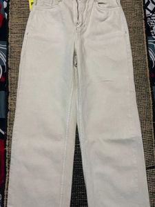 Women&#39;s Jeans