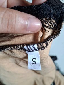 Lace Brellet