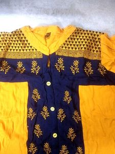 Elegant Yellow &amp; Navy Kurta