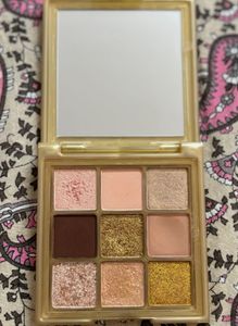 HUDA Gold Obsession Eye Shadow- Glitter