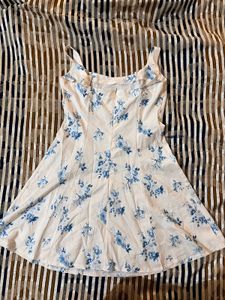 Savana (S) White and Blue Mini Floral Dress