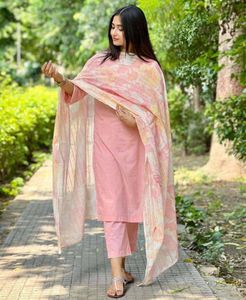 Elegant Pink Kurta Set with Dupatta💗