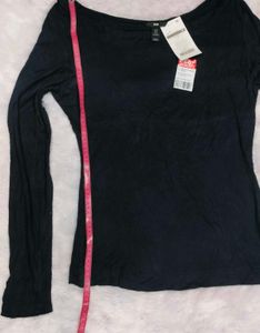 💙🆕 BRAND New Navy Boat Neck Long Sleeve Top🆕💙