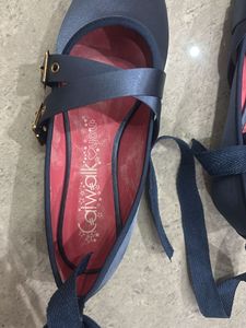 BELLY BLUE FROM CATWALK