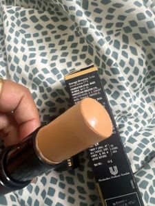 Lakme Foundation Concealer Stick- Neutral Medium