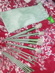 Face Makeup Brushes