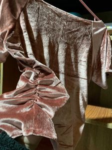 Velvet short sleeve top