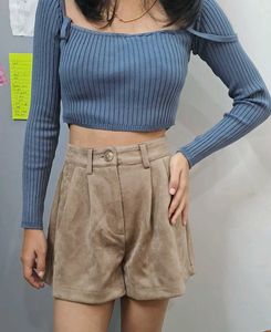 Cute Blue Crop Top &amp; Brown Shorts