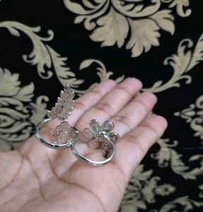 Double Finger AD Flower Leaf Ring adjustable One