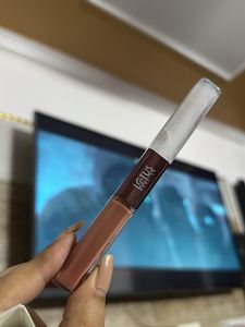 Lotus Lip Primer + Li Colour