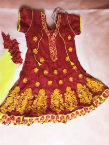 Elegant Red &amp; Gold Kurta Set