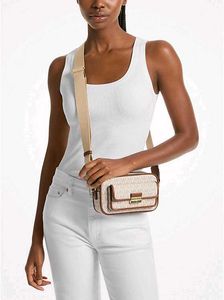 MK BRADSHAW MEDIUMCAMERA CROSS BODY BAG*