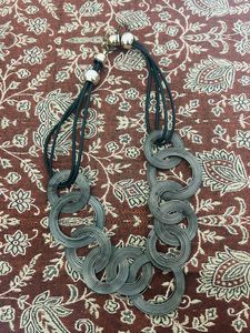 Combo Of Chain And 2 Eyeshadows
