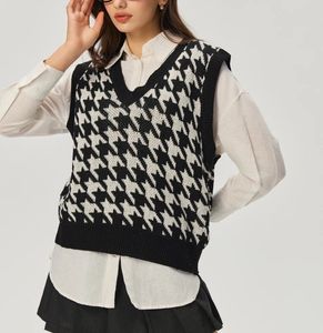 🌸 Savana  Knit Vest 🌸