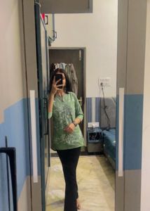 Green Floral Short Kurti 💫