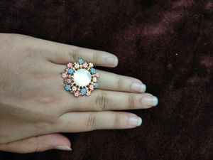 Floral Pearl Ring