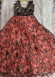 Beautiful  Organza  Gown🎀