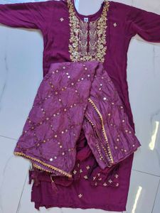 Daily Wear Beautiful Kurti Set