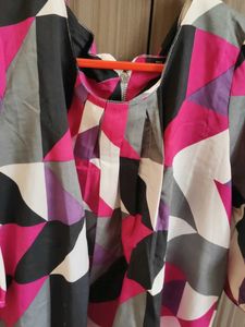 Geometric Print Blouse