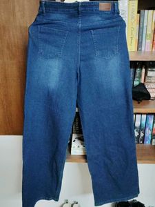 Unique Wide Leg Split Hem Jeans