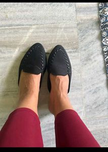 PAIR OF TWO FLATS