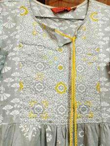 On Sale 🔥🔥🛒Price Dropped Long Gown New Conditio