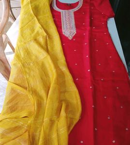 Red Embroidered Kurta