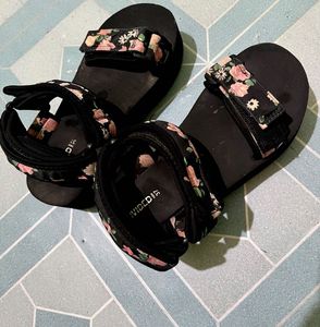 H&amp;M Floral Platform Sandals