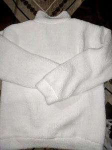 Never Used Women Woolen Sweatshirt