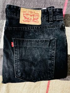 LEVI’s Black Flared Jeans