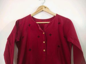 Women&#39;s Red Kurta