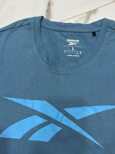 Reebok Men&#39;s Graphic T-Shirt