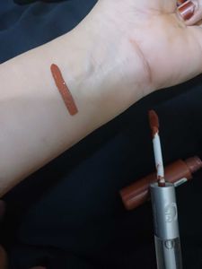 Neutral Brown Lip Gloss